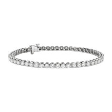 Bracelet tennis diamants de la plus haute qualité en platine(3,95 carats, poids total)