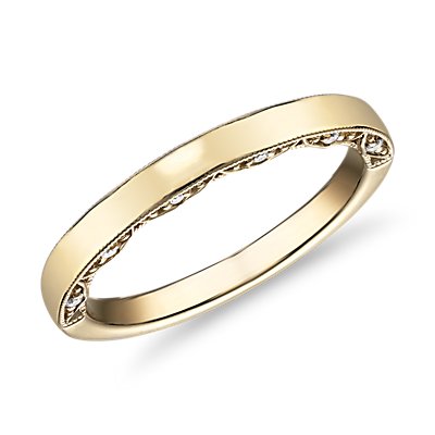 Diamond Pave and Milgrain Profile Wedding Ring in 14k Yellow Gold