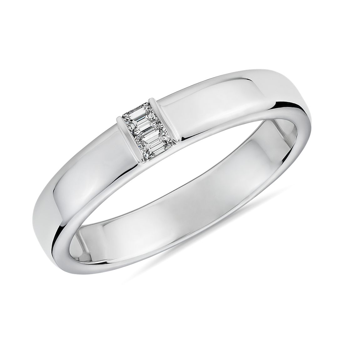 18k 白金雙重綠寶石形切割鑽石結婚戒指（4 毫米）