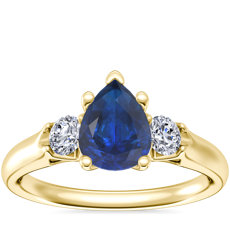 Classic Three Stone Engagement Ring with Pear-Shaped Sapphire in 18k Yellow Gold (8x6mm)