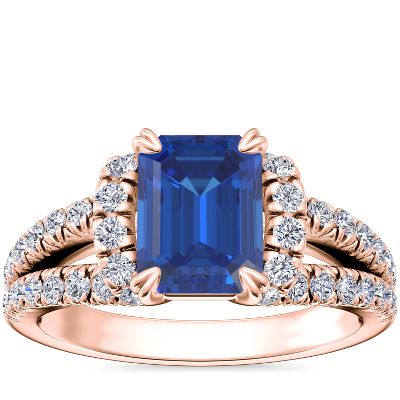 Anillo de compromiso de cuerpo dividido con medio halo de diamantes y zafiro de esmeralda en oro de 14 k (8x6 mm) | Blue Nile