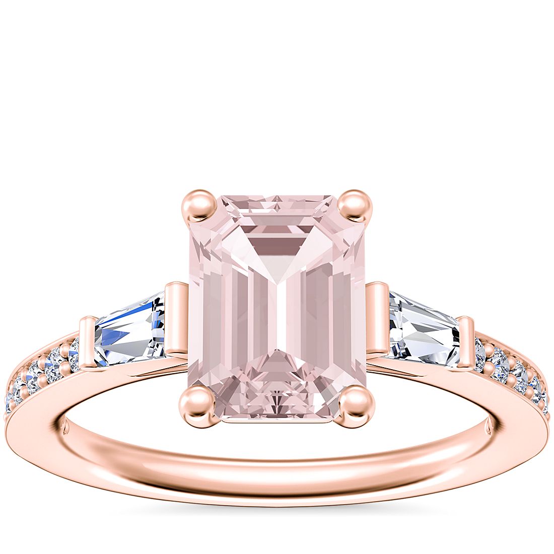 Anillo de compromiso de diseño catedral con diamantes cónicos de talla baguette y morganita de talla esmeralda en oro rosado de 14 k (8x6 mm)
