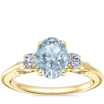 Vintage Three Stone Engagement Ring with Oval Aquamarine in 18k Yellow Gold (8x6mm)