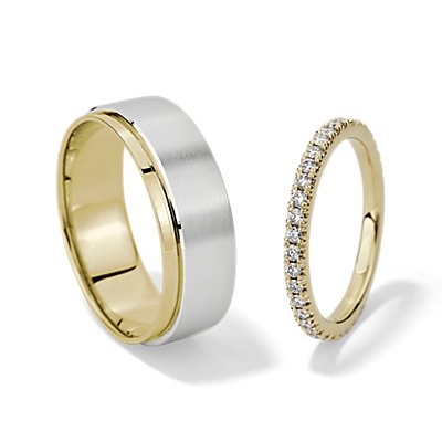 Conjunto de anillo de eternidad con pavé de diamantes francés y anillo asimétrico de dos tonos en oro amarillo y Platino