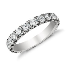 鉑金法式密釘鑽石永恆戒指（2 克拉總重量）