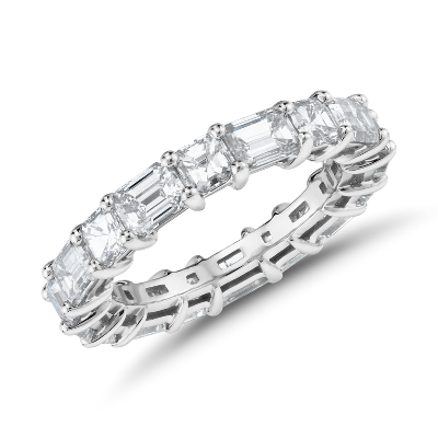 Alternating Large Assched and Emerald Cut Diamond Band