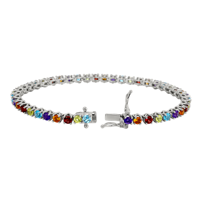 Closeup view of the bracelet clasp