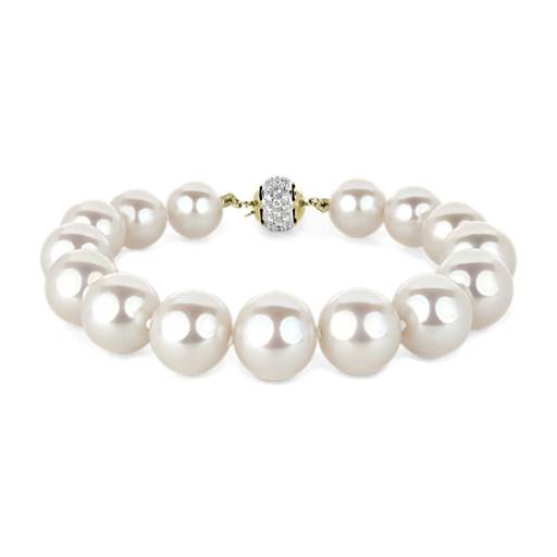 White Freshwater Pearl Bracelet with Diamond Clasp in 18k Yellow Gold |  Blue Nile HK