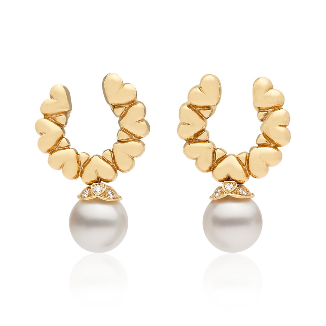 Estate Cultured Pearl and Diamond Earrings in 18k Yellow Gold (0.14 ct. tw.) 