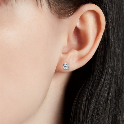 Diamond Stud Earrings in 14k White Gold (1 ct. tw.)
