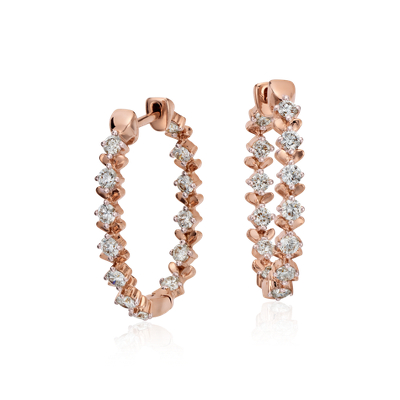 Aretes argolla con diamantes pequeños en forma de pétalo rosa de Studio Nile en oro rosado de 18 k (1 qt. total) | Blue Nile
