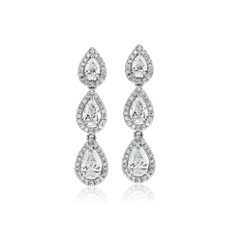 Pendants d’oreilles diamants forme poire avec halos en or blanc 14 carats(1 5/8 carats, poids total)