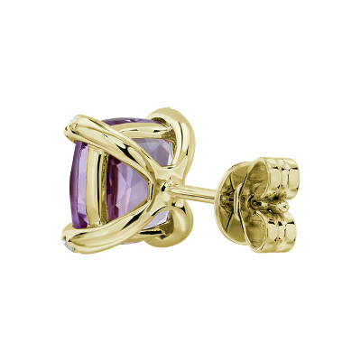 Closeup view of the bracelet clasp