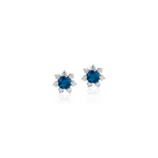 14k 白金花朵型钻石光环迷你蓝宝石耳环（3.5 毫米）