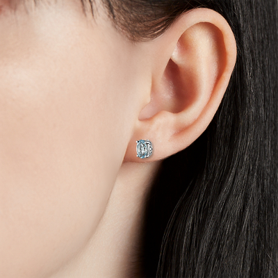 Oval Aquamarine and Diamond Earrings in 14k White Gold (7x5mm)