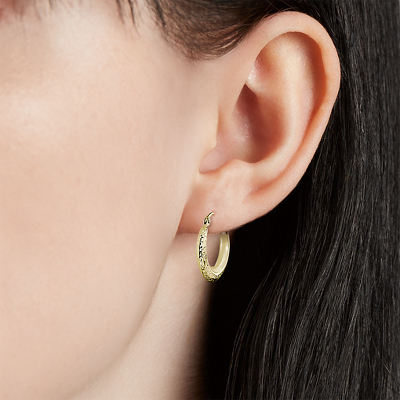 Textured Graduated Hoop Earrings in 14k Yellow Gold