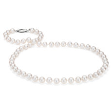 Collar clásico de perlas cultivadas de Akoya en oro blanco de 18 k (6,5-7,0 mm)