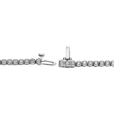 Closeup view of the bracelet clasp