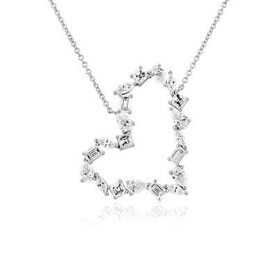 Collar con diamantes de talla fantasía en forma de corazón en oro de 14 k (1 5/8 qt. | Blue Nile