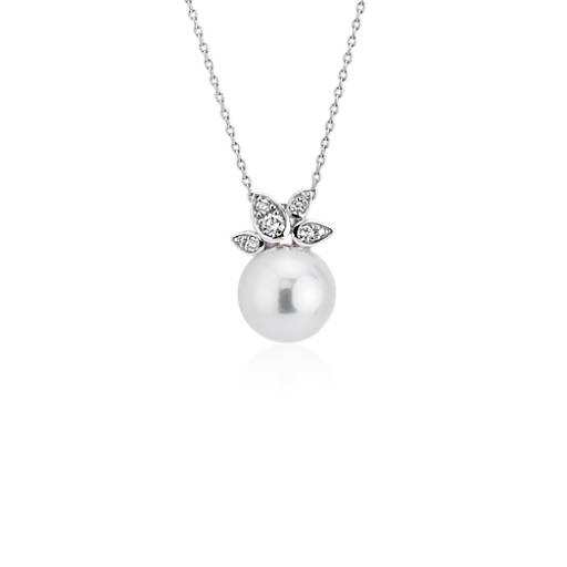 Freshwater Cultured Pearl Pendant with Diamond Leaf Detail in 14k White  Gold (9-9.5mm) | Blue Nile SG