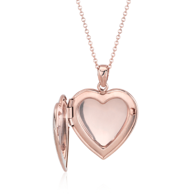Closeup of Pendant