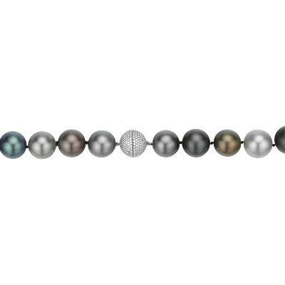 Closeup view of the bracelet clasp