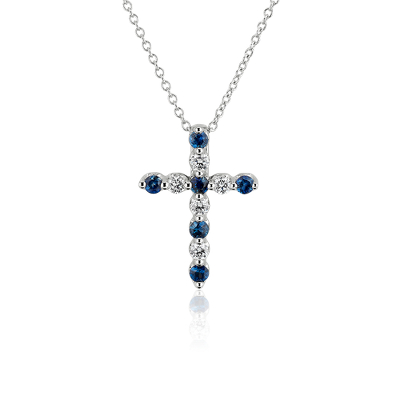 Colgante en forma de cruz con y zafiros azules flotantes en oro blanco de 14 k | Blue Nile