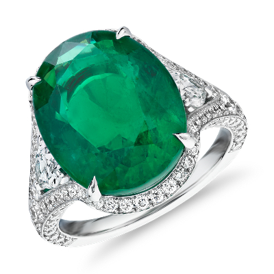 Bague Emeraude Ovale Avec Cercle Fendu Et Diamants Lateraux Forme