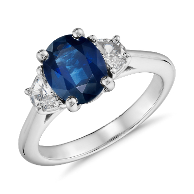 Bague Diamant En Forme De Demi Lune Et Saphir Bleu En Platine 9 X