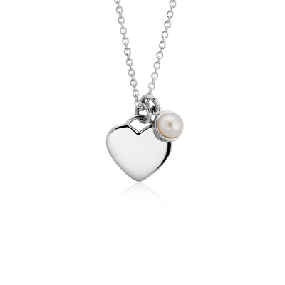 pearl necklace with heart pendant