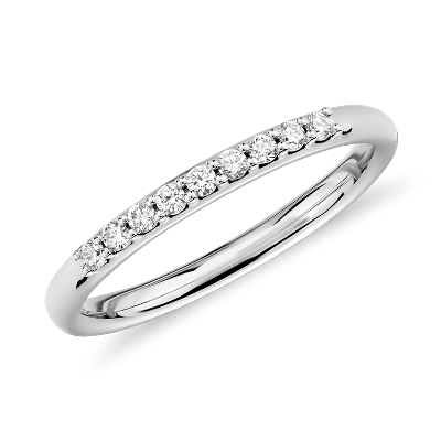 Petite Bague Diamant En Or Blanc 14 Carats 1 10 Carat Poids