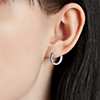 14k 白金小巧双排蓝宝石与钻石开合式圈形耳环（1.4 毫米）