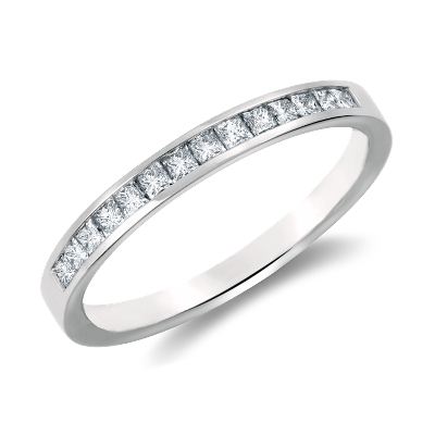 Channel-Set Princess Cut Diamond Band in 18k White Gold (1 ... (1100 x 950 Pixel)