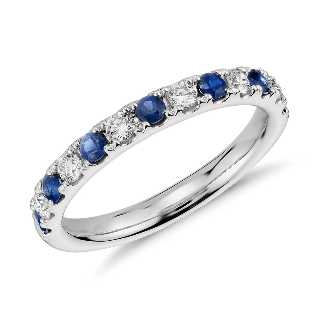 鉑金Riviera 密釘藍寶石與鑽石戒指（2.2 毫米）