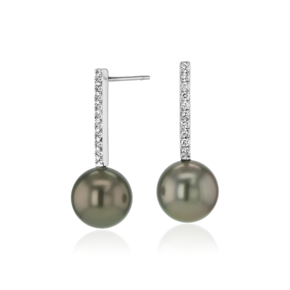 "Tahitian Cultured Pearl Earrings with Diamond Drop in 14k White Gold (9-10mm)"