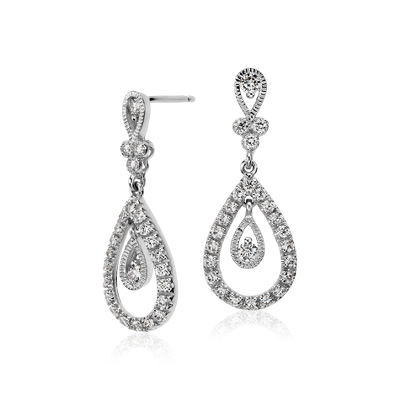 dangle earrings