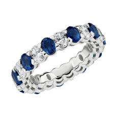 铂金 Blue Nile Studio 无缝椭圆形切割钻石和蓝宝石相间永恒结婚戒指 - G/VS2 （1 1/2 克拉总重量）