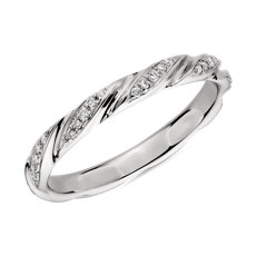 Swirl Diamond Female Ring in 14k White Gold (1/8 ct. tw.)