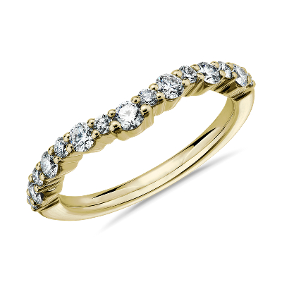 Crescendo Curved Diamond Wedding Ring in 14k Yellow Gold (1/2 ct. tw