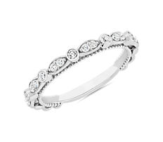 Floral Ellipse Matching Diamond Wedding Ring in 14k White Gold (1/5 ct. tw.)