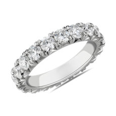 新款 14k 白金法式密釘鑽石永恆戒指 （2 1/2 克拉總重量）