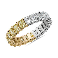 NOUVEAU Bague d’éternité bicolore en diamants jaunes et blancs taille radiant en or jaune et blanc 18 carats (4,375 carats, poids total)