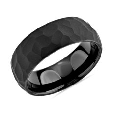 黑色碳化钨哑光锤制边缘结婚戒指（8 毫米）