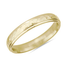 High Polish Hammered Wedding Ring in 14k Yellow Gold (4mm)