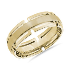 NEW Modern Link Edge Wedding Ring in 14k Yellow Gold (7mm)