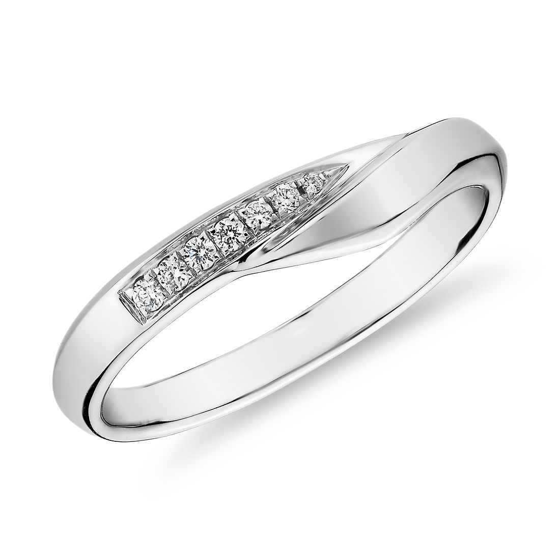 Peaked Diamond Female Ring in 18k White Gold (1/10 ct. tw.)