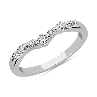 Romantic Round and Marquise Curved Diamond Ring in 14k White Gold (1/4 ct. tw.)