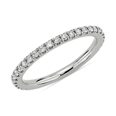 14k 白金密釘鑽石布滿四分之三戒環結婚戒指（1/4 克拉總重量）