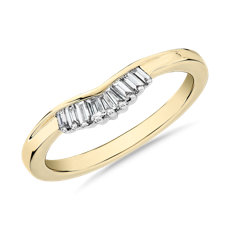 14k 金 ZAC ZAC POSEN 小巧长方形钻石和密钉钻石冠状弧形结婚戒指(2 毫米、1/8 克拉总重量)