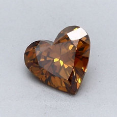 0.73 quilates de color intenso Naranja amarillento amarronado Diamante en forma de corazón